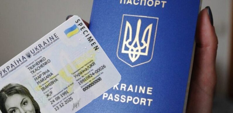 Українці зможуть отримувати паспортні документи за межами держави